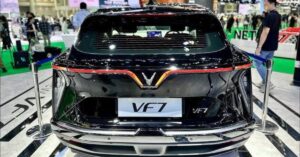 VinFast VF7